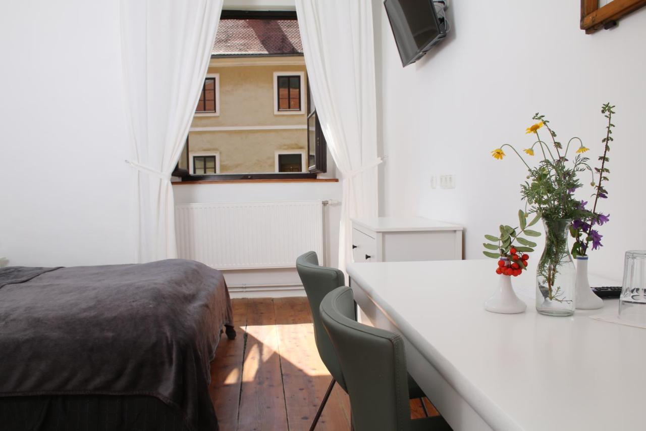 Hotel Im Stift Neuberg Neuberg an der Muerz ภายนอก รูปภาพ