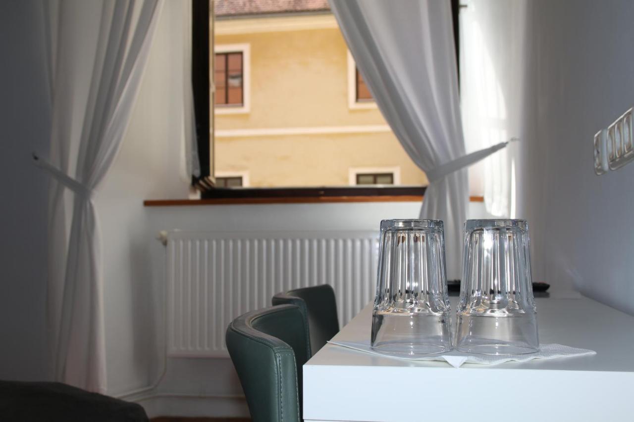 Hotel Im Stift Neuberg Neuberg an der Muerz ภายนอก รูปภาพ